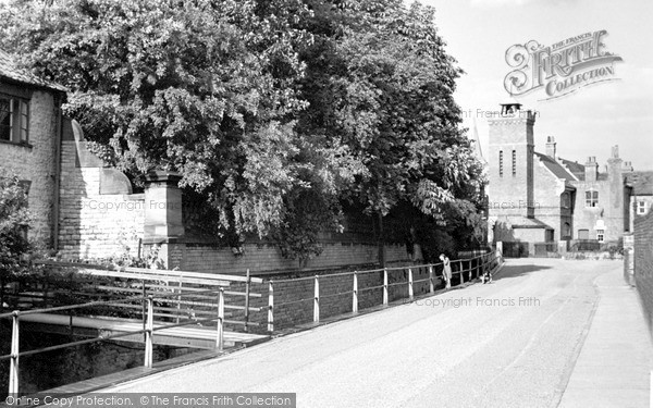 Photo of Sleaford, West Banks c.1950