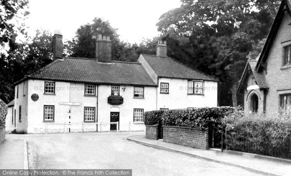 Photo of Sledmere, The Triton Inn And Post Office c.1960