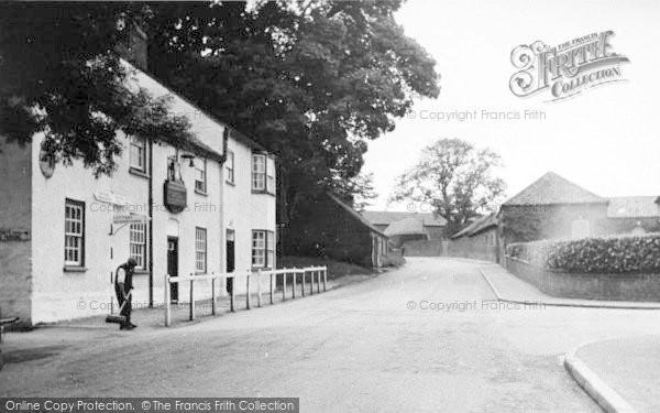 Photo of Sledmere, The Village c.1960