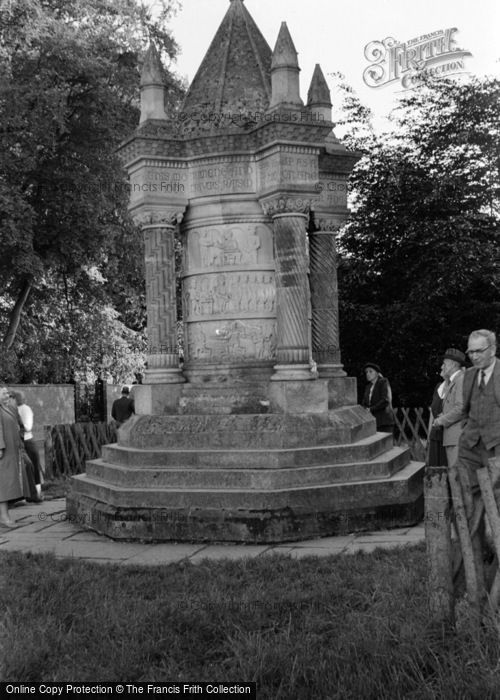 Photo of Sledmere, The Waggoners' Memorial 1951