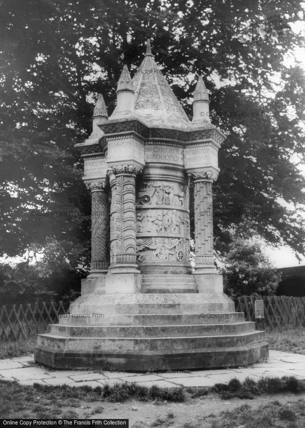 Sledmere, the Waggoners' Memorial c1960