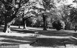 Slough, Lascelles Park c1960