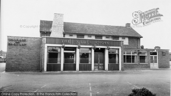 Photo of Slough, the Golden Cross c1955