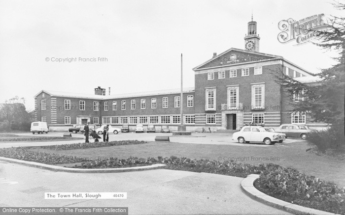 Photo of Slough, The Town Hall c.1965