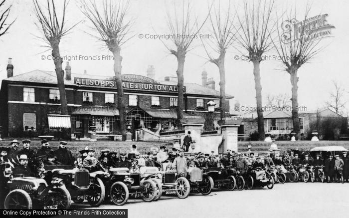 Photo of Slough, Vehicles At The Royal Hotel c.1907