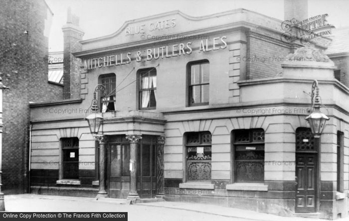 Photo of Smethwick, The Blue Gates Hotel, High Street c.1905