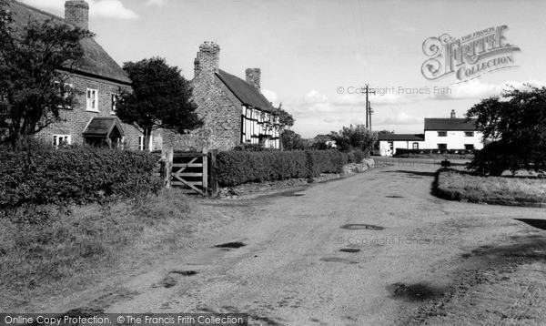 Photo of Smithy Green, The Cottages c.1960
