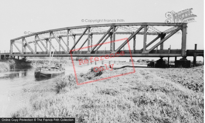 Photo of Snaith, Carlton Bridge c.1960