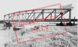 Carlton Bridge c.1960, Snaith
