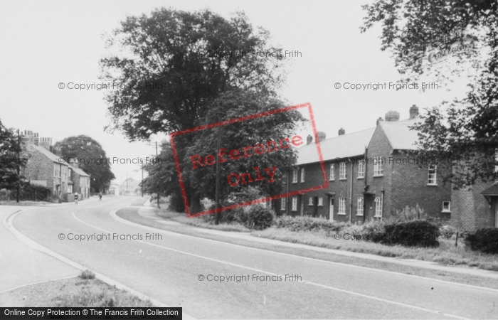 Photo of Snaith, Pontefract Road c.1955