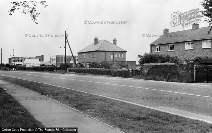 Photo of Snaith, Pontefract Road c.1960