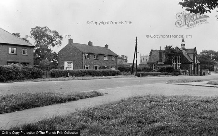 Photo of Snaith, Pontefract Road c.1960