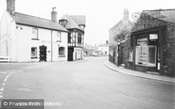 Selby Road c.1960, Snaith