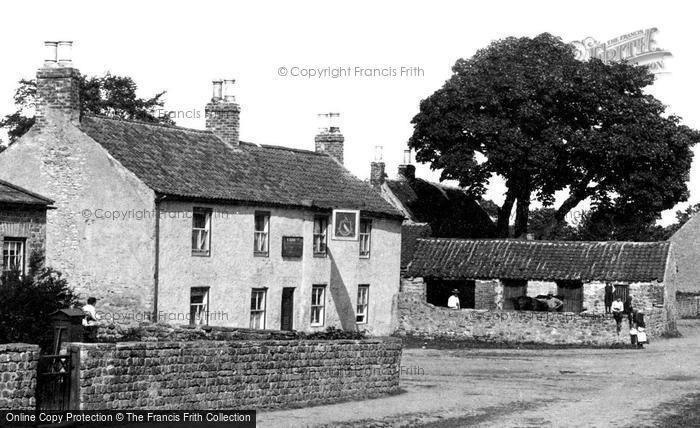 Photo of Snape, The Castle Arms 1900