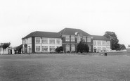 Snodland, Holmesdale School c1965