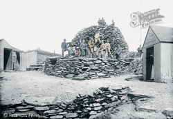 The Summit, Hotels And Cairn 1892, Snowdon
