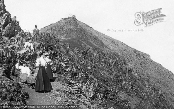 Photo of Snowdon, Women On The Saddle 1895