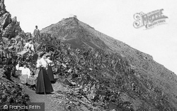 Women On The Saddle 1895, Snowdon