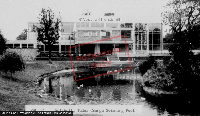 Photo of Solihull, Tudor Grange Swimming Pool c.1965