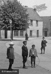 Boys In The Village 1906, Somerton