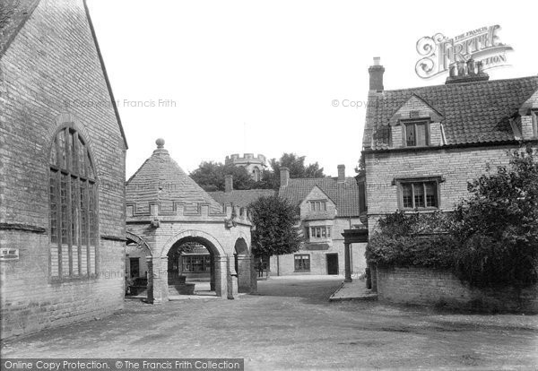 Photo of Somerton, Market Cross 1904