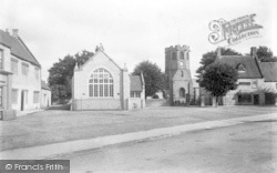 Memorial Hall And Parish Church 1904, Somerton