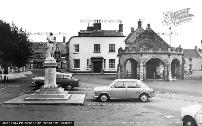 Photo of Somerton, The Memorial c.1965