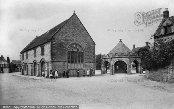 Photo of Somerton, Town Hall And Cross 1906