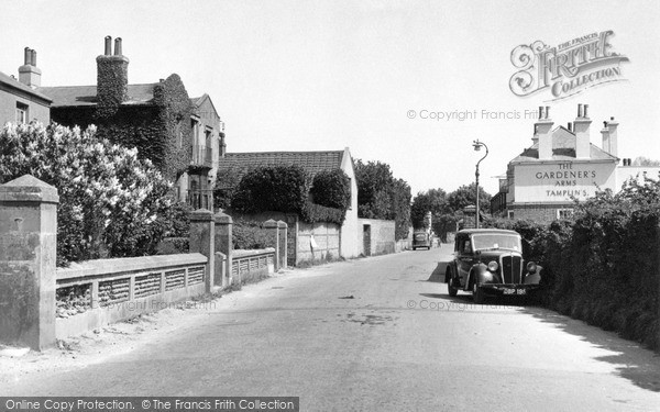 Photo of Sompting, West Street And The Gardener's Arms  c.1955