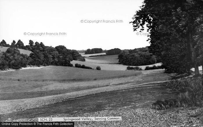 Photo of Sonning Common, Springwood Valley c.1960