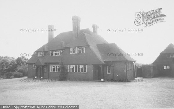 Photo of Sonning Common, The Butchers Arms c.1955