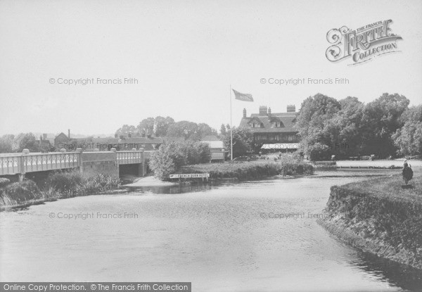 Photo of Sonning, French Horn Hotel 1904