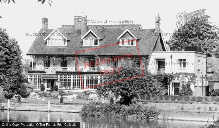 Photo of Sonning, The French Horn Hotel c.1960