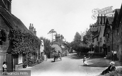 Village 1904, Sonning