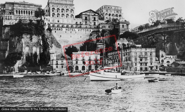 Photo of Sorrento, Grand Hotel Vittoria c.1920