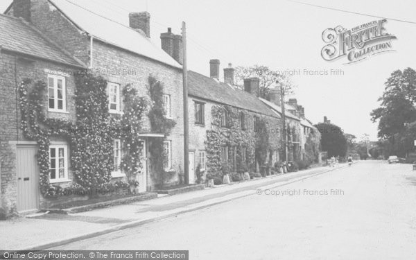 Photo of Souldern, High Street c.1965