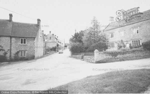 Photo of Souldern, The Hill c.1965