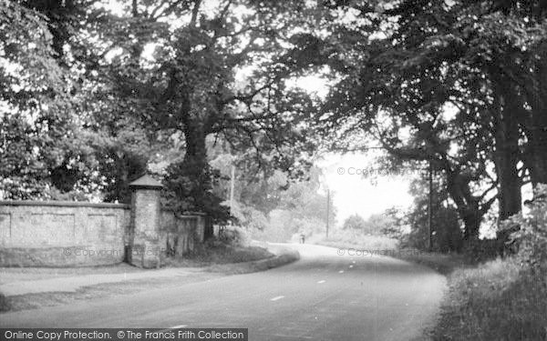 Photo of South Cave, Hull Road c.1960