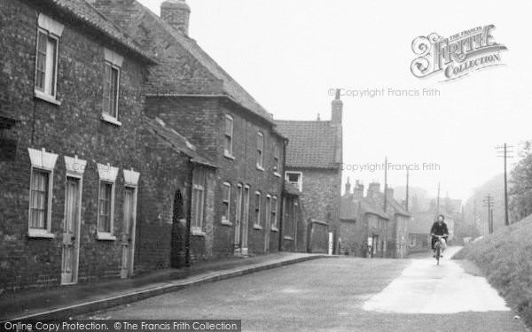 Photo of South Ferriby, Horkstow Road c.1950