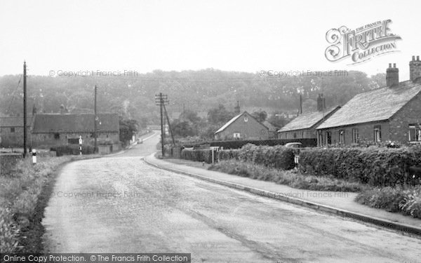 Photo of South Ferriby, Main Road c.1950