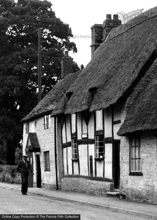 Photo of South Littleton, The Village c.1955