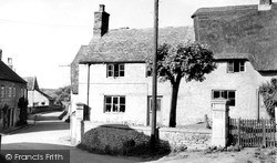 The Boot And Shoe c.1955, South Luffenham
