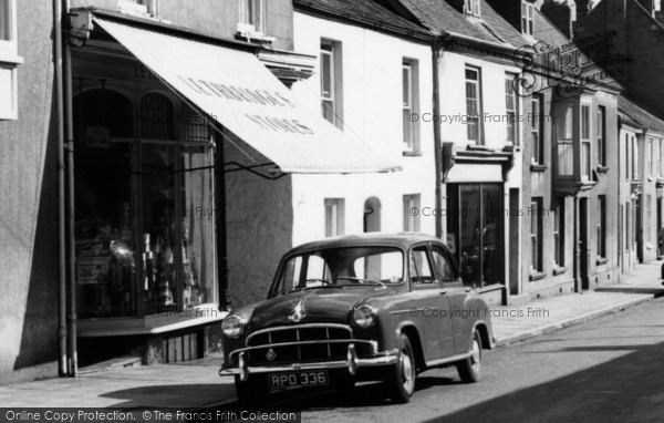 Photo of South Molton, Lethbridges Stores, South Street c.1960