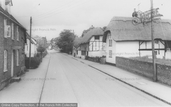 Photo of South Moreton, Old Cottages c.1965