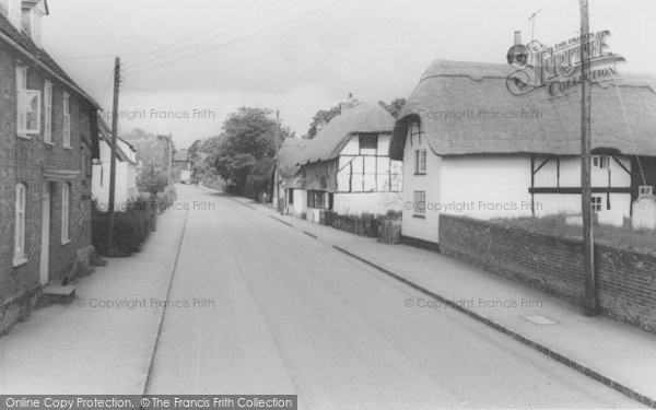 Photo of South Moreton, Old Cottages c.1965