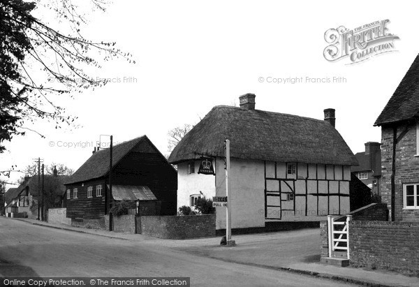 Photo of South Moreton, The Village c.1940