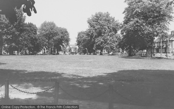 Photo of South Norwood, The Green c.1965