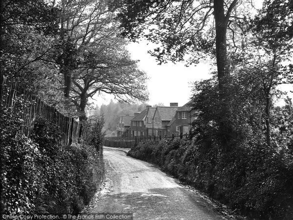 Photo of South Nutfield, The Village 1928