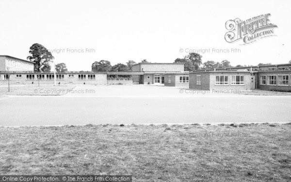 Photo of South Ockendon, Mardyke Primary School c.1955