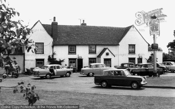 South Ockendon, The Royal Oak c.1960